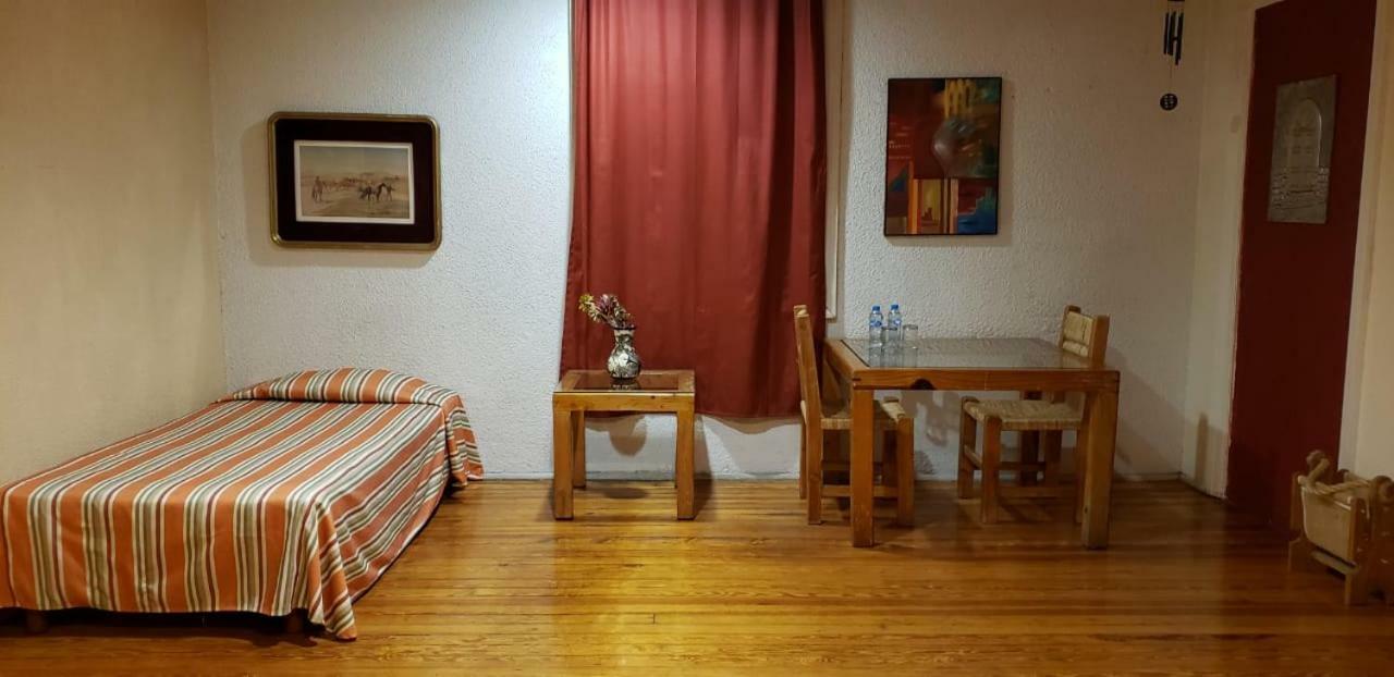 Pensión Anys 2*